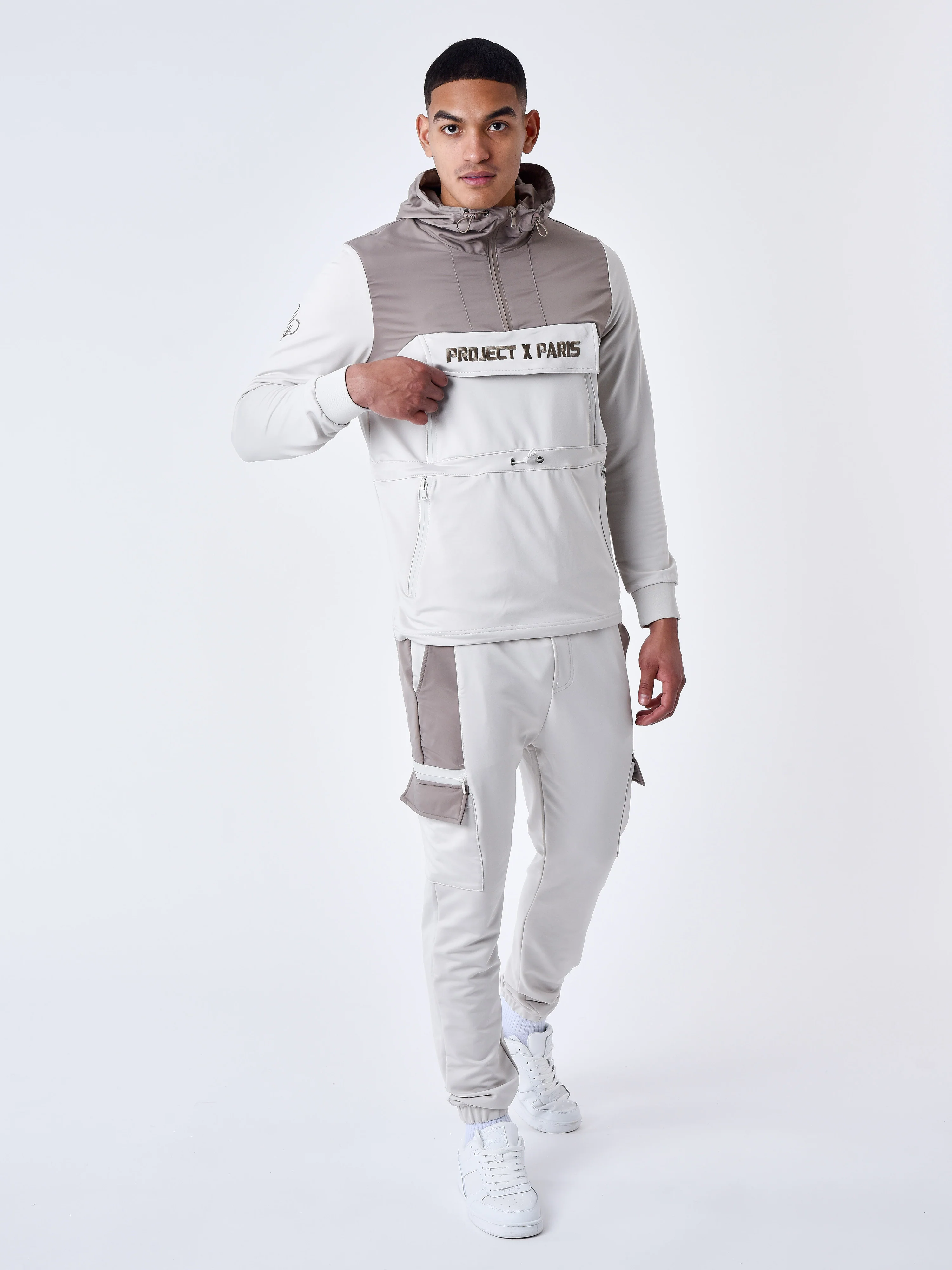 Sweat à Capuche style coupe vent bicolore - Image 4
