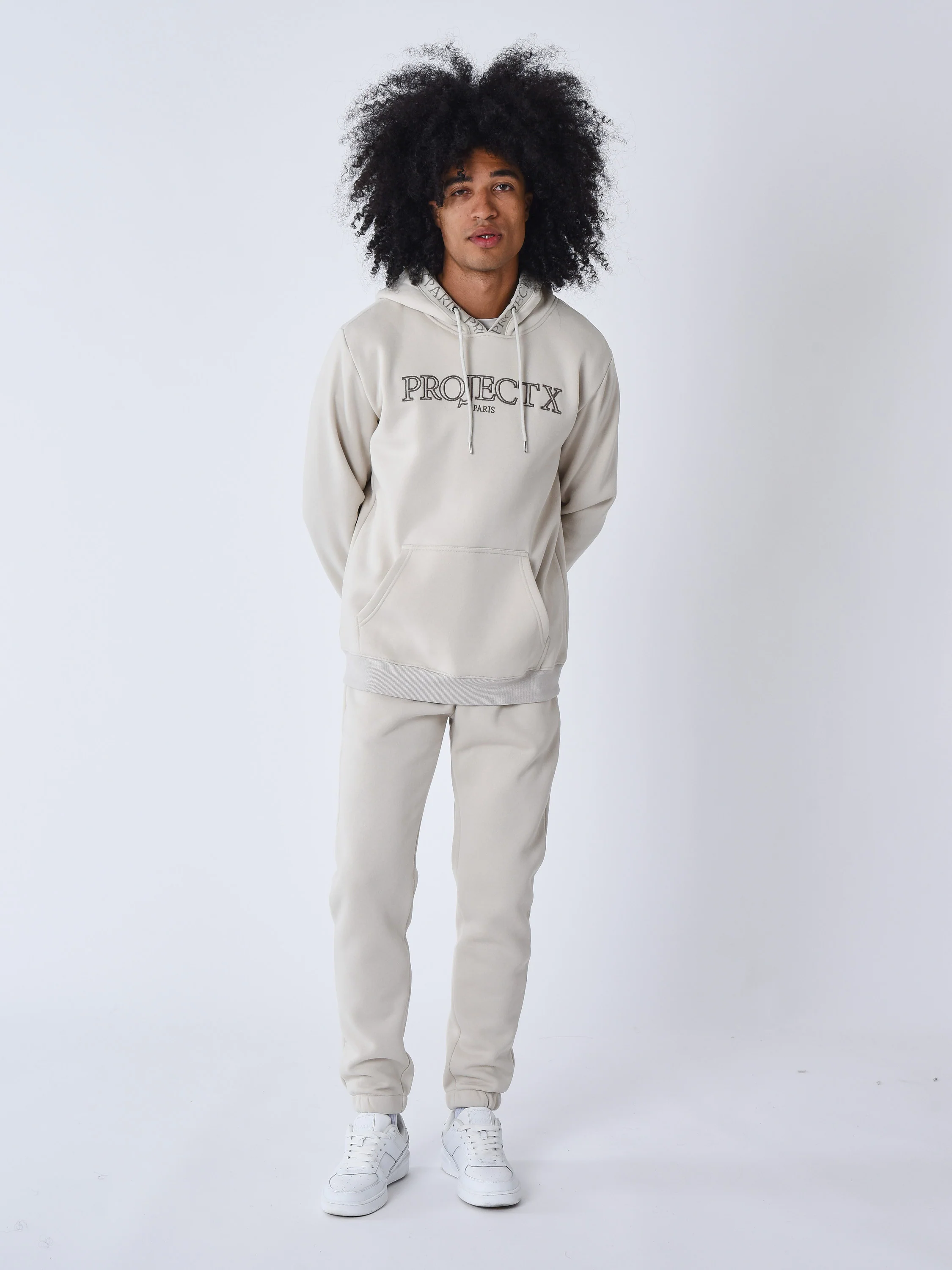 Sweat à Capuche broderie Contour - Image 6