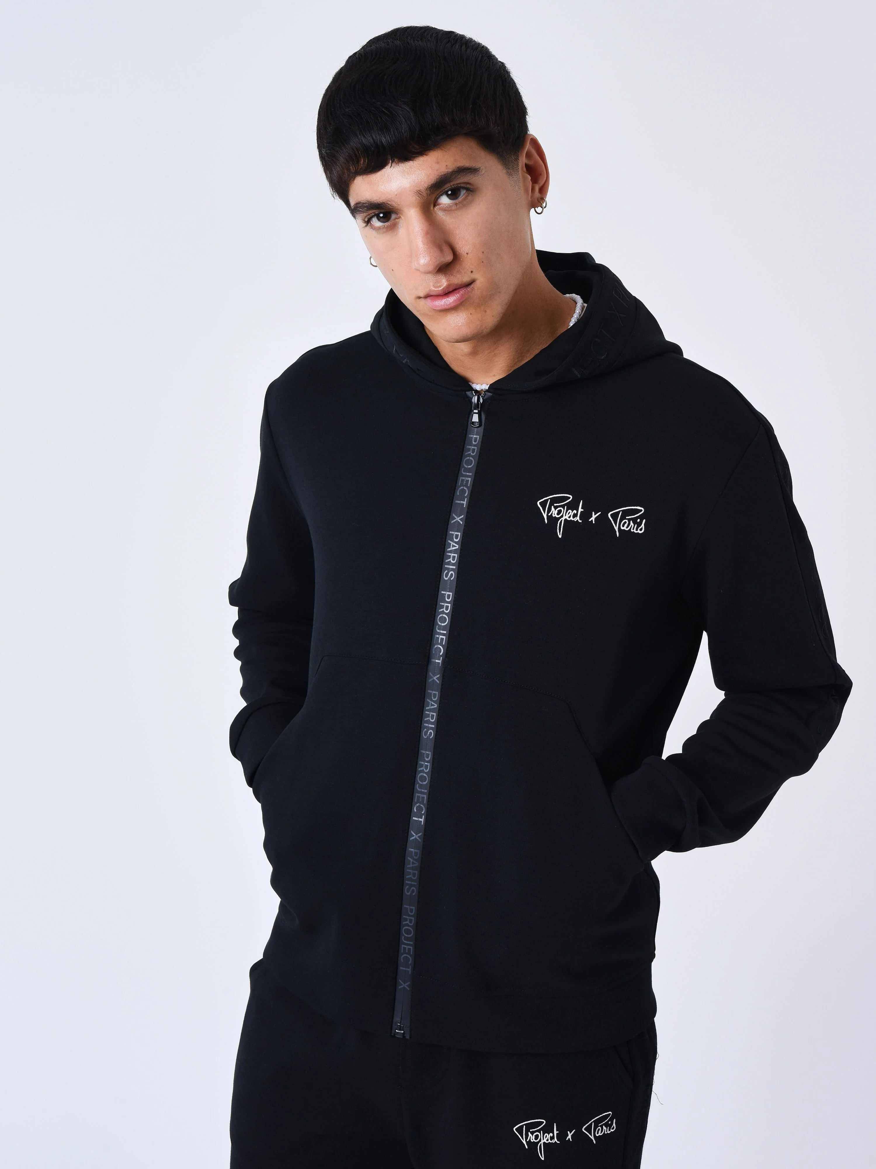 Sweat à Capuche zippé uni