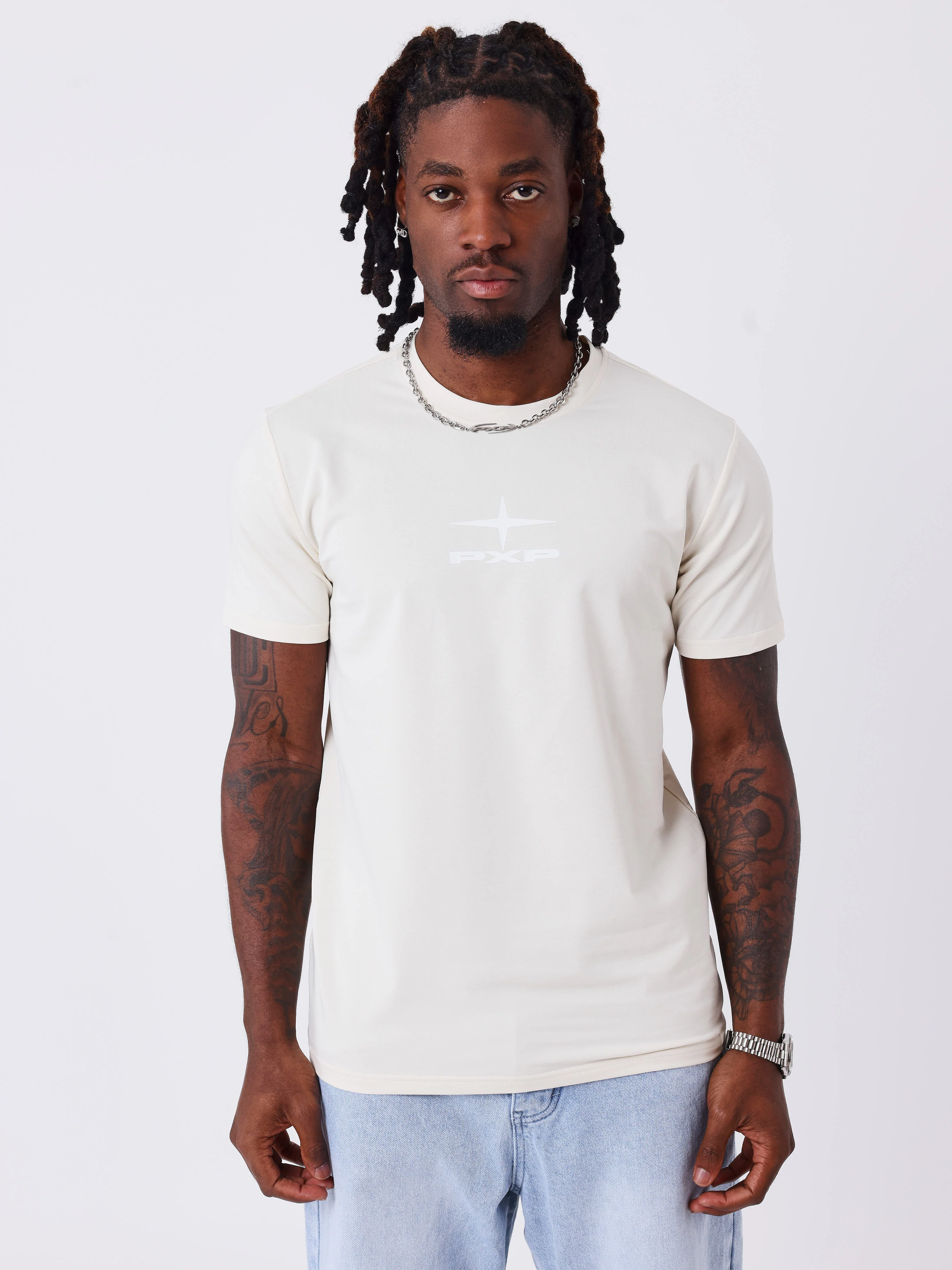 T-shirt fit Essentials