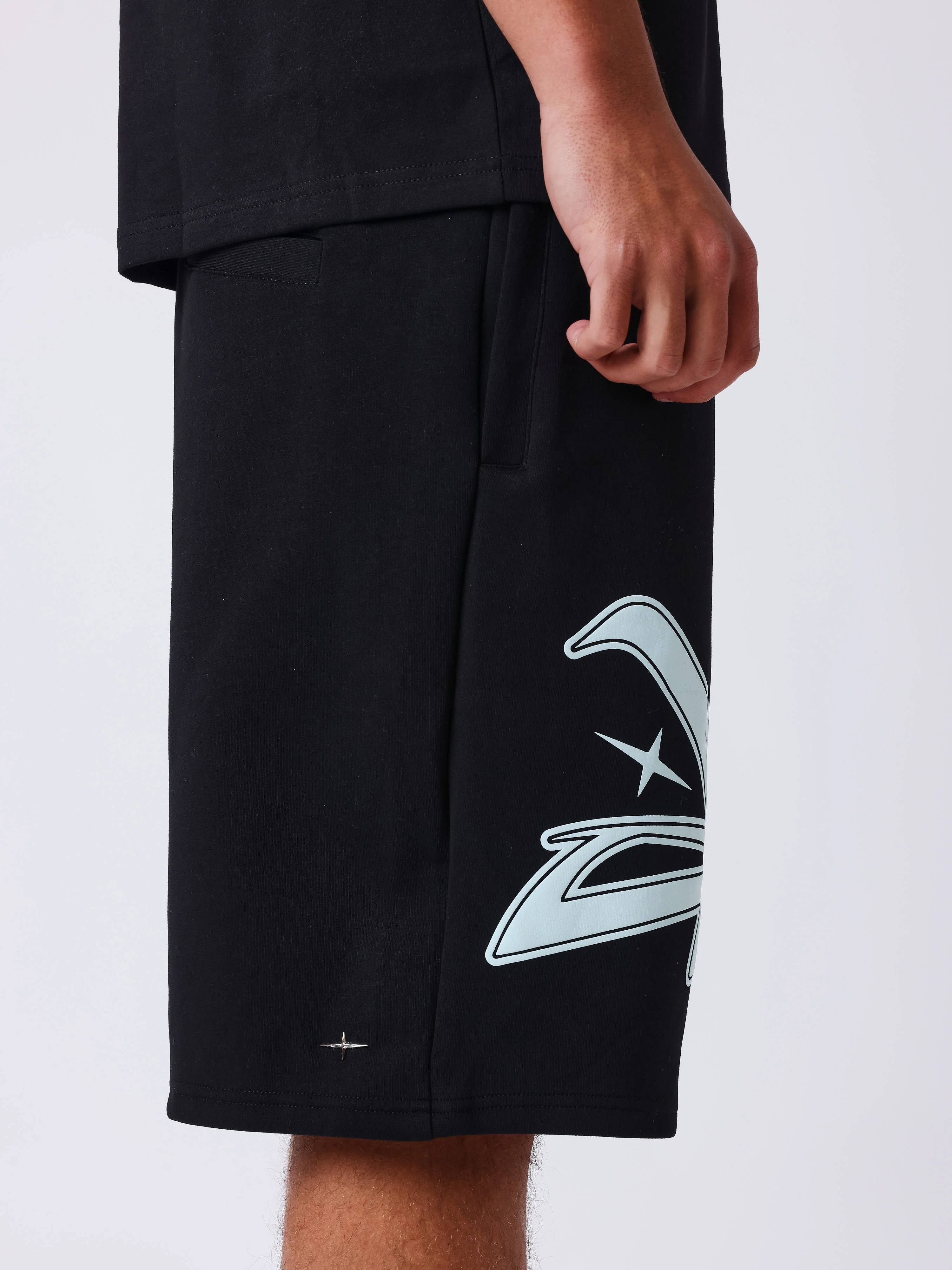 Short Flare - Image 5