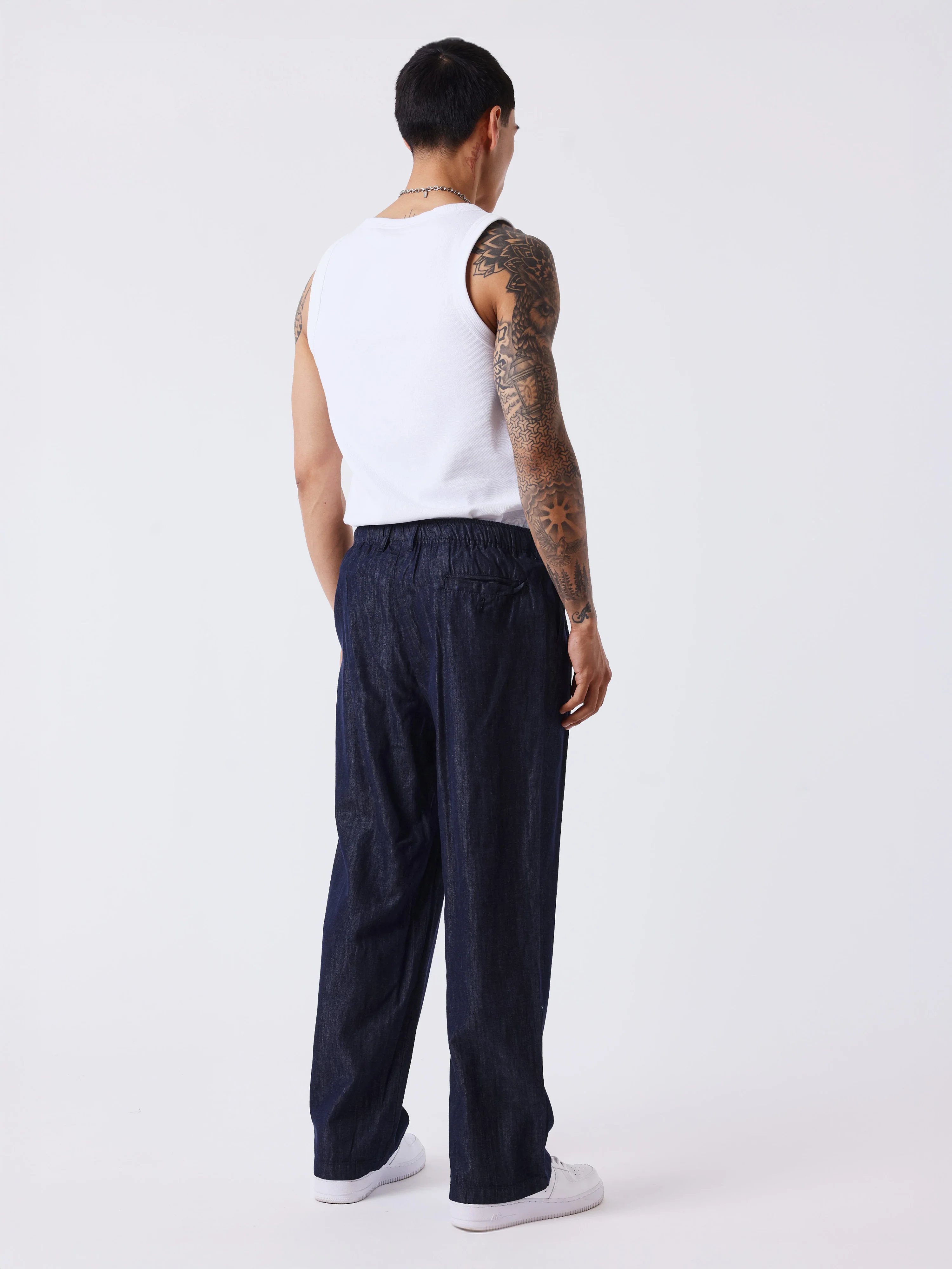 Pantalon homme à pinces taille élastiquée - Image 2