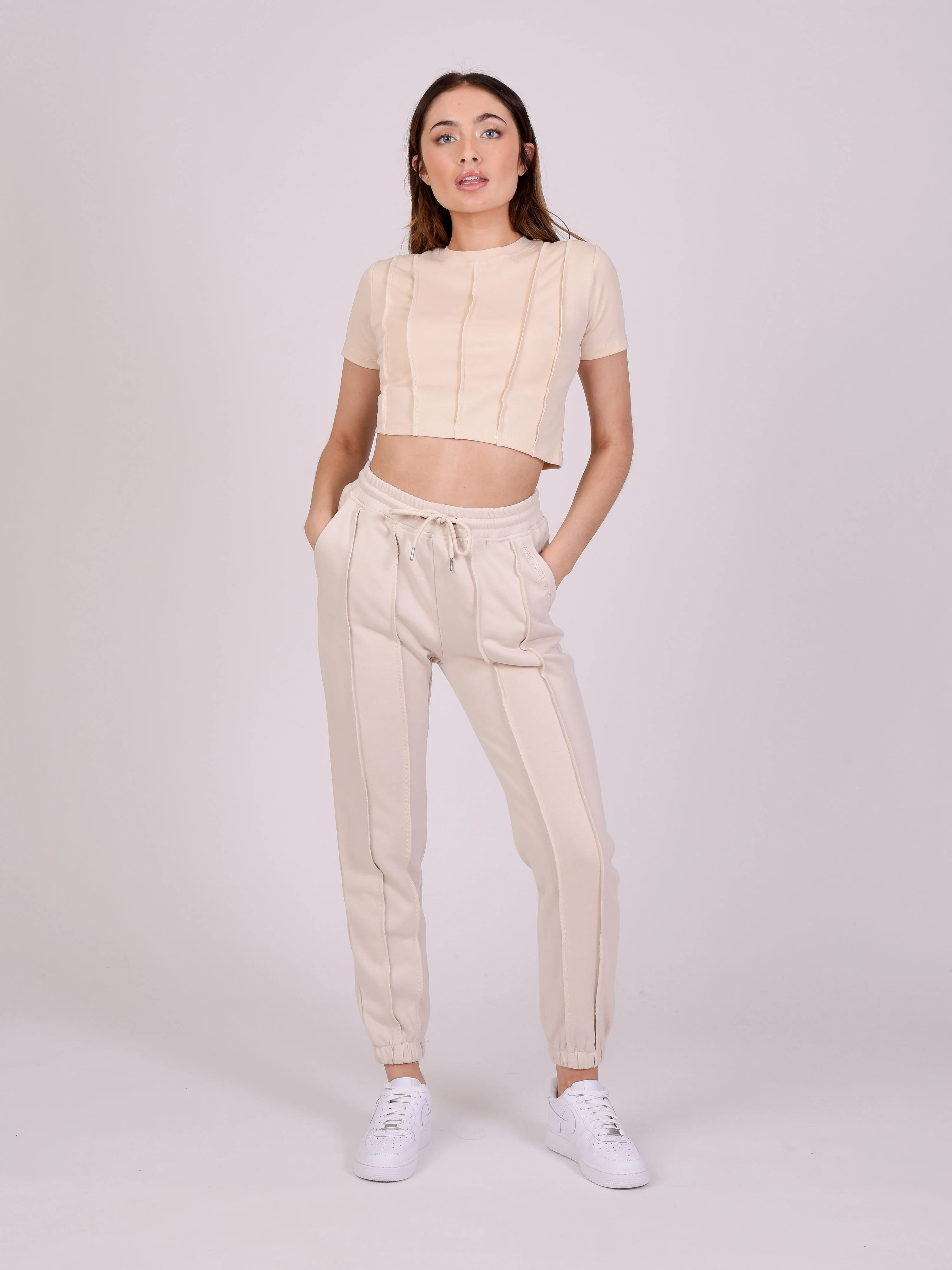 T-shirt crop avec bords surfilés - Image 4
