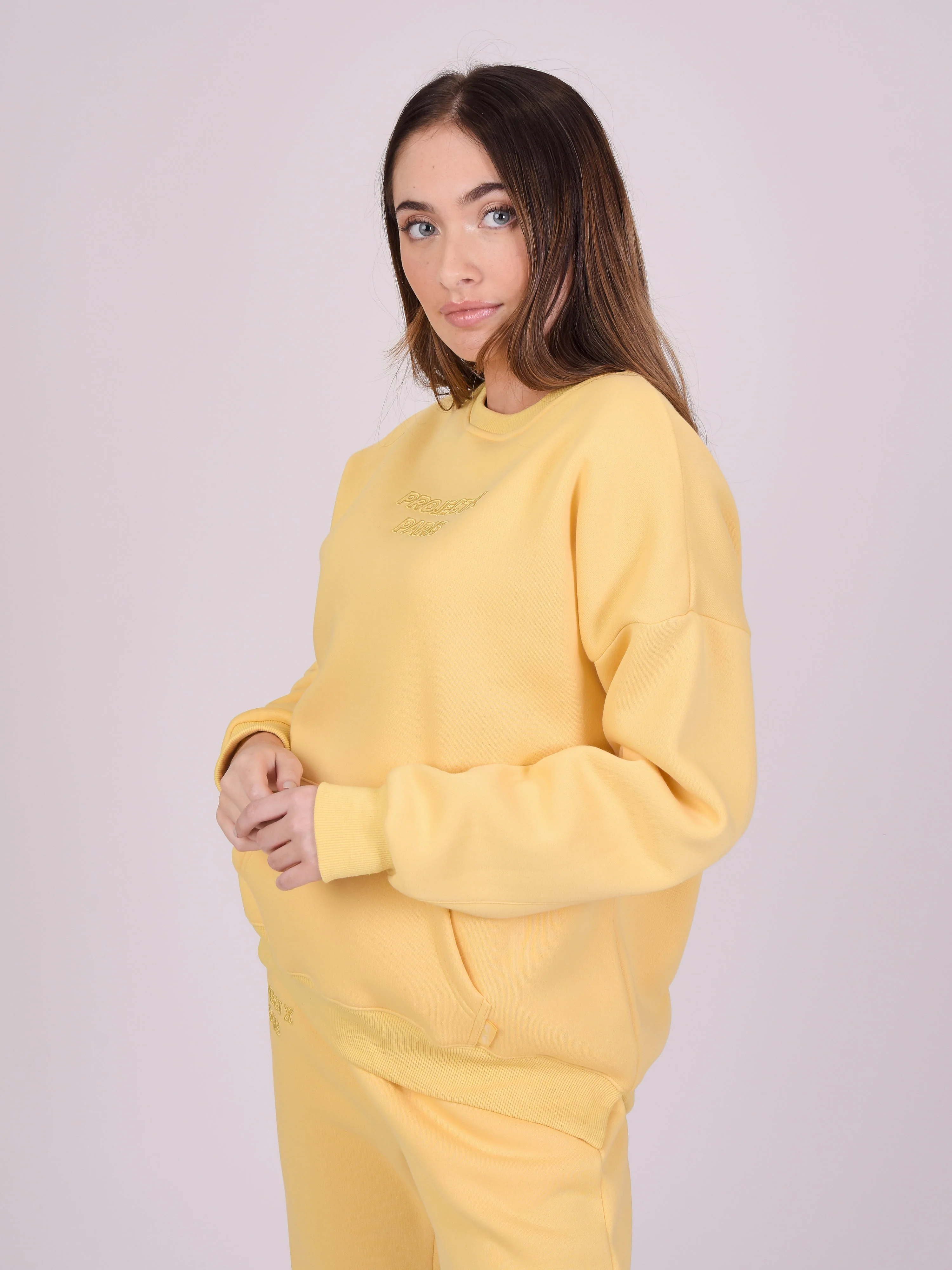 Sweat col rond broderie relief - Image 4