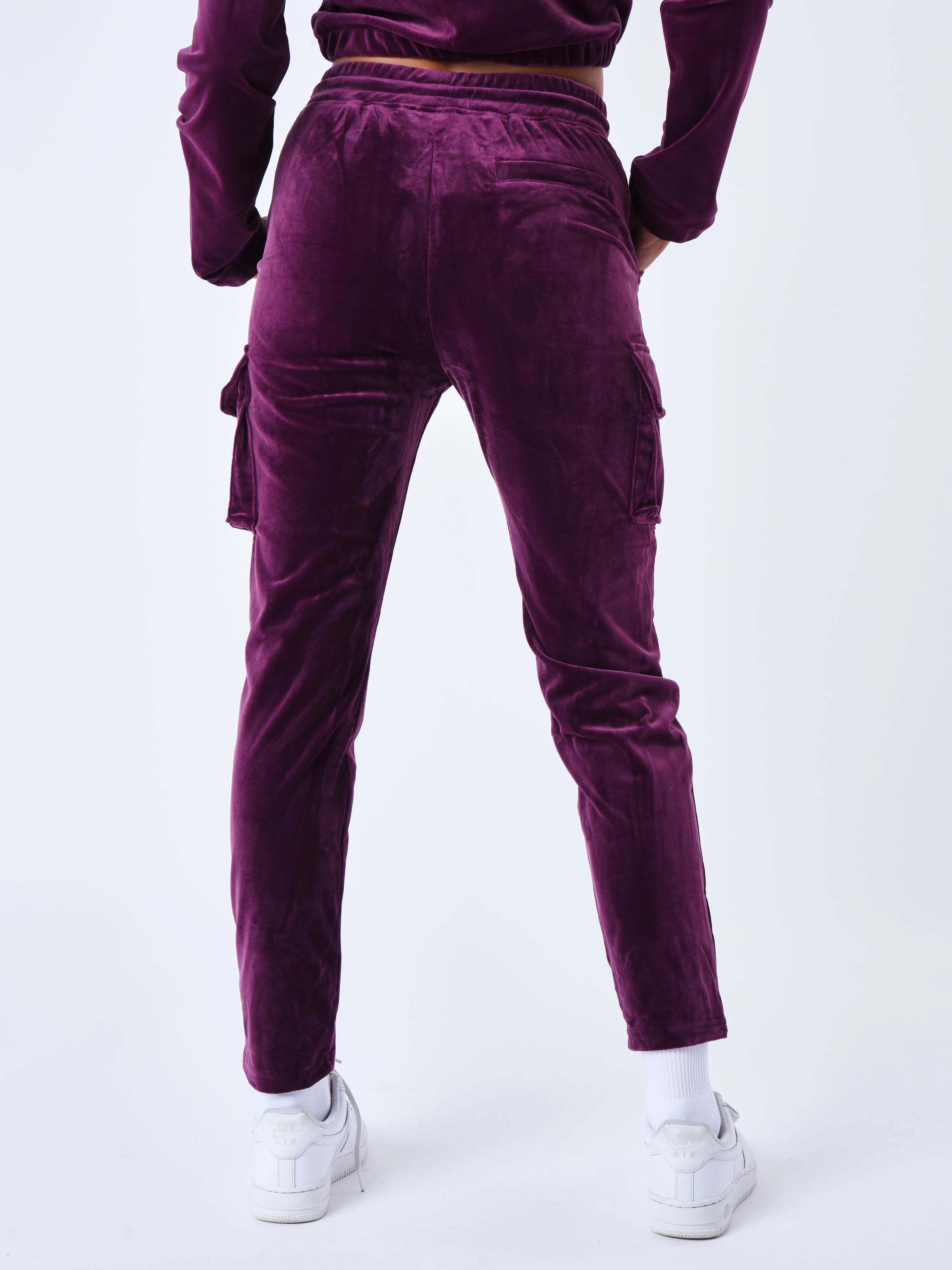 Bas de jogging cargo en velours signature - Image 5