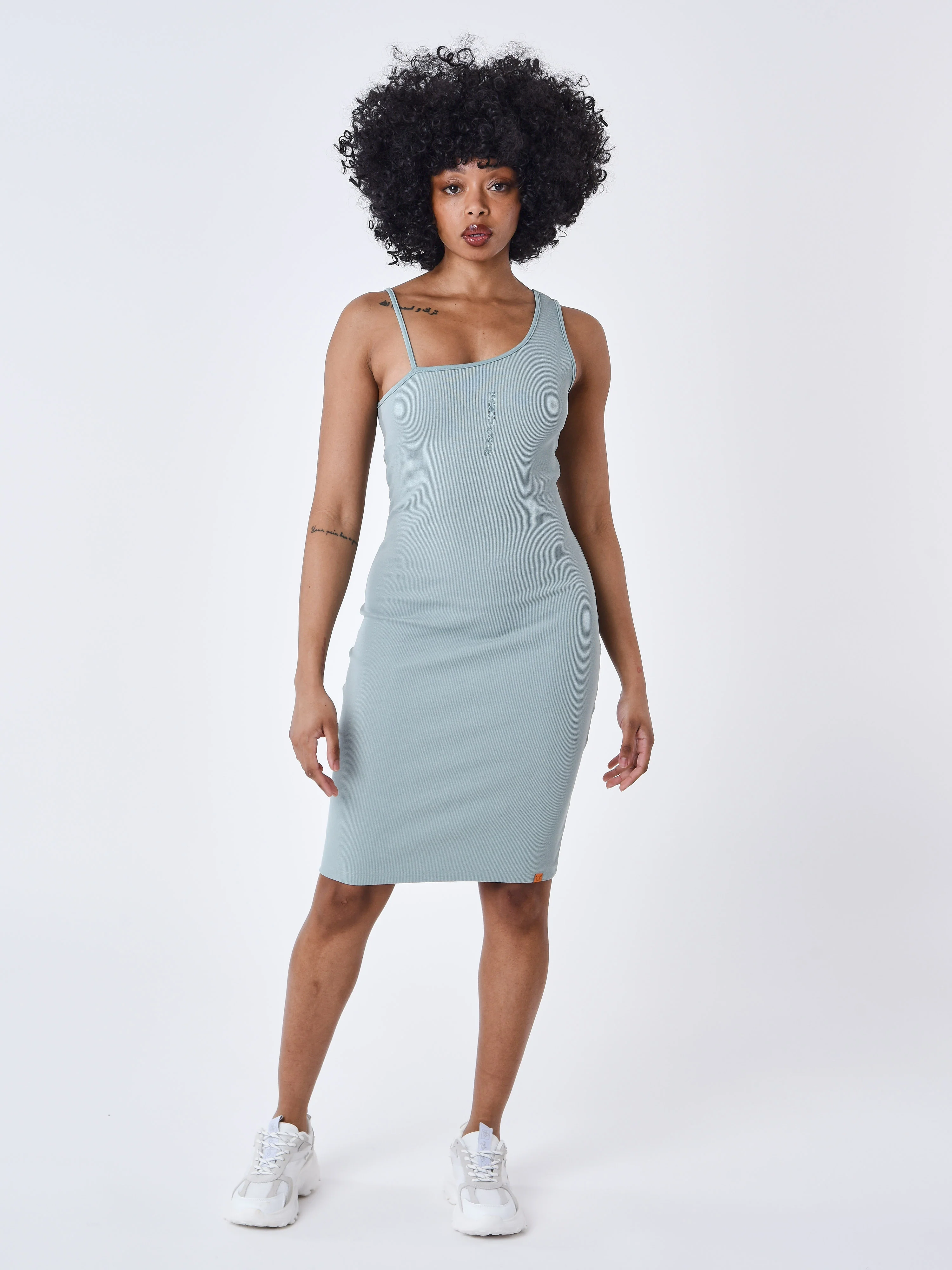 Robe Asymétrique a bretelles - Image 3