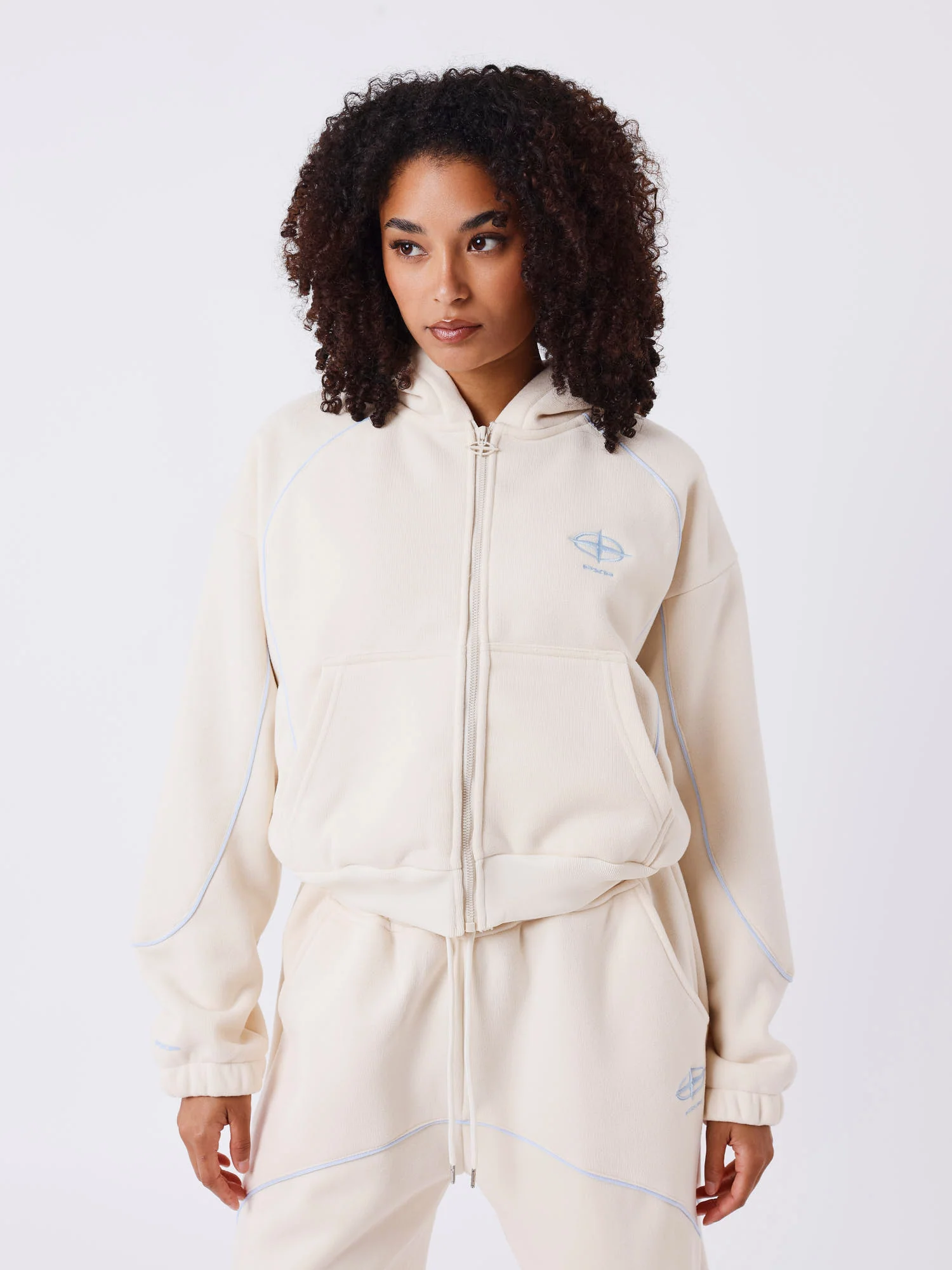 Sweat zippé à capuche Soft