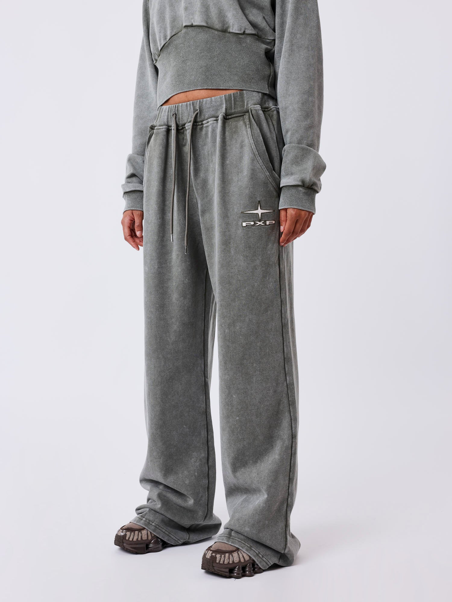 Jogging Worn - Image 3
