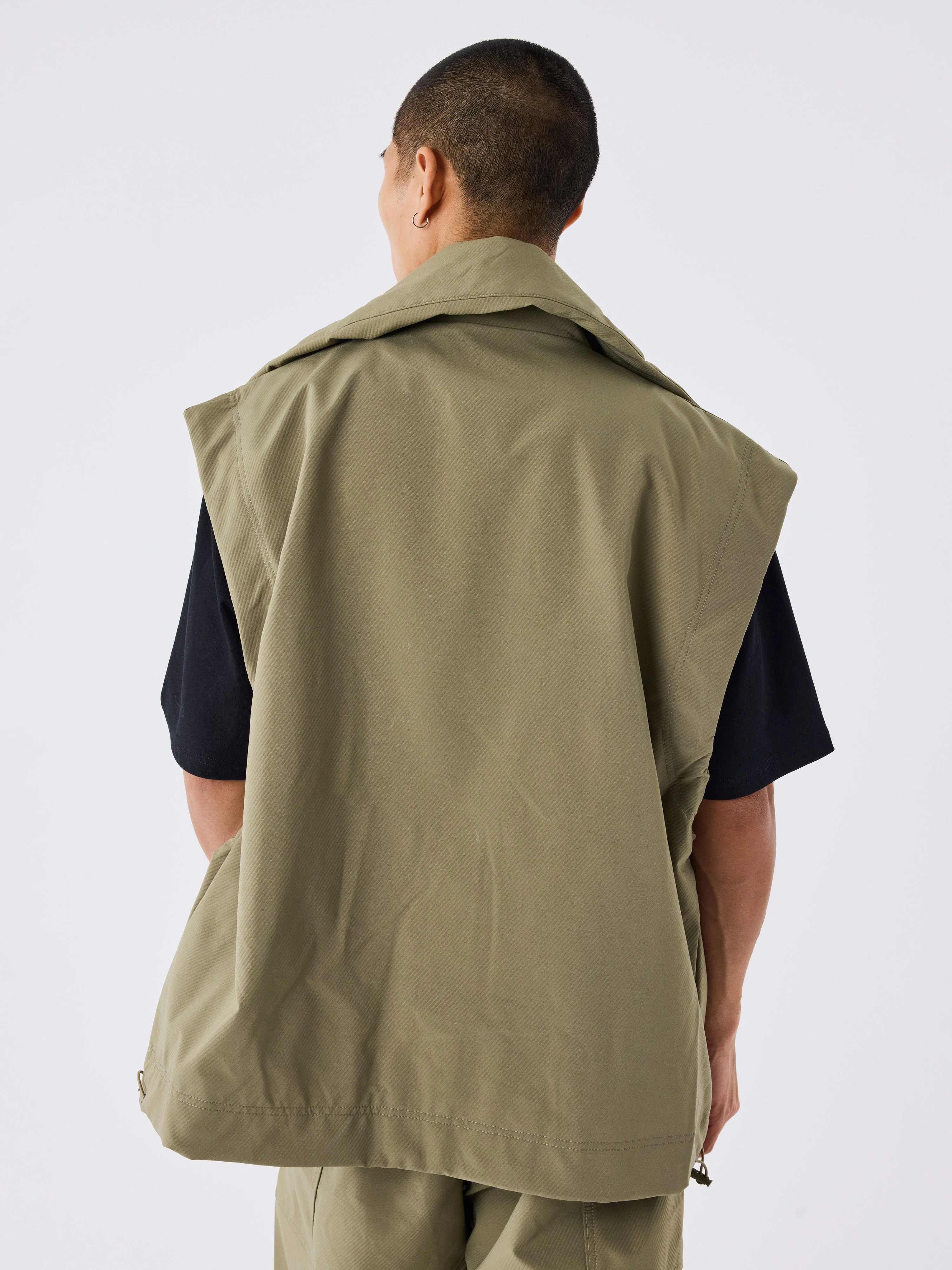 Veste sans manches oversize a poches - Image 2