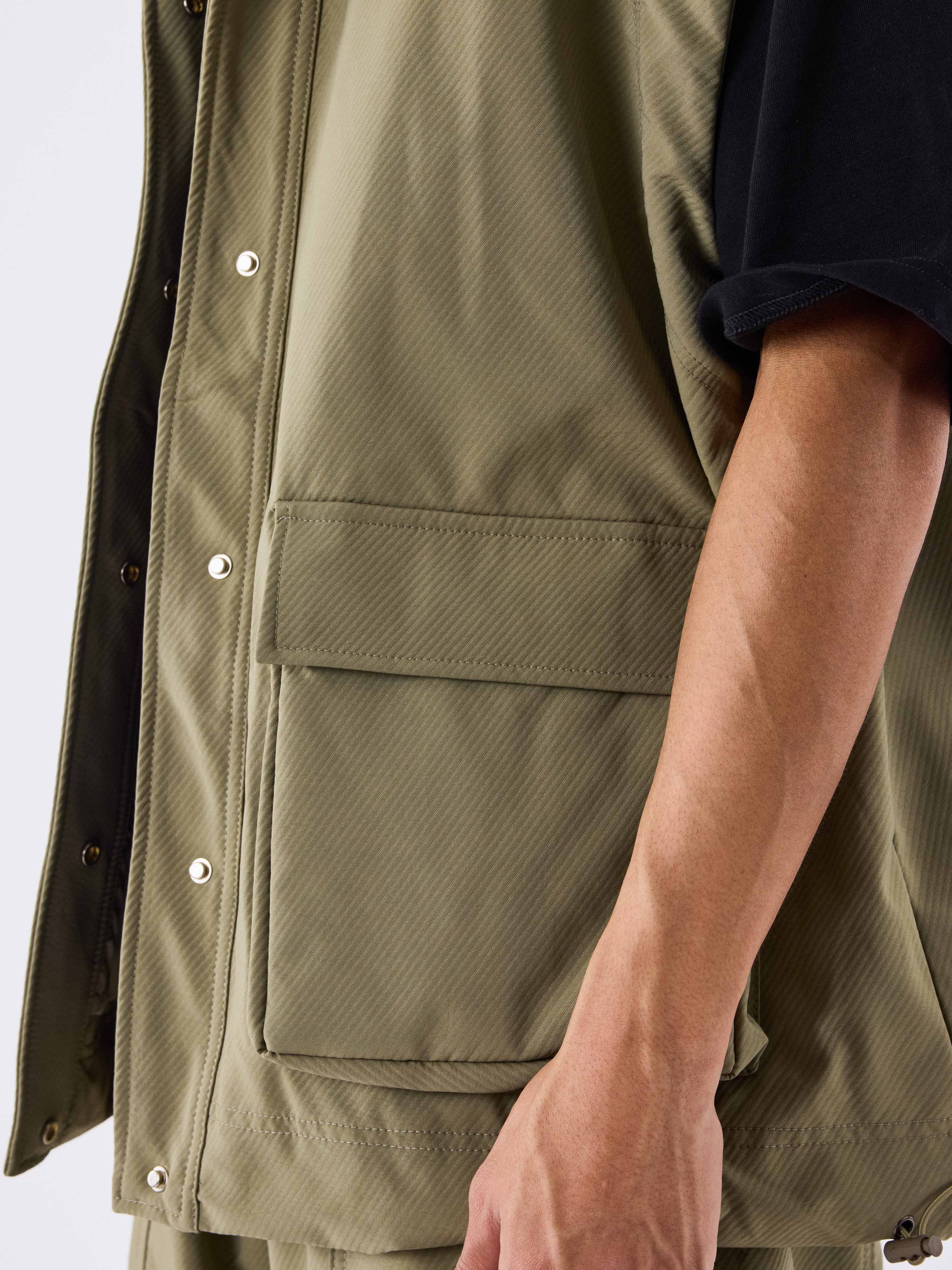Veste sans manches oversize a poches - Image 5
