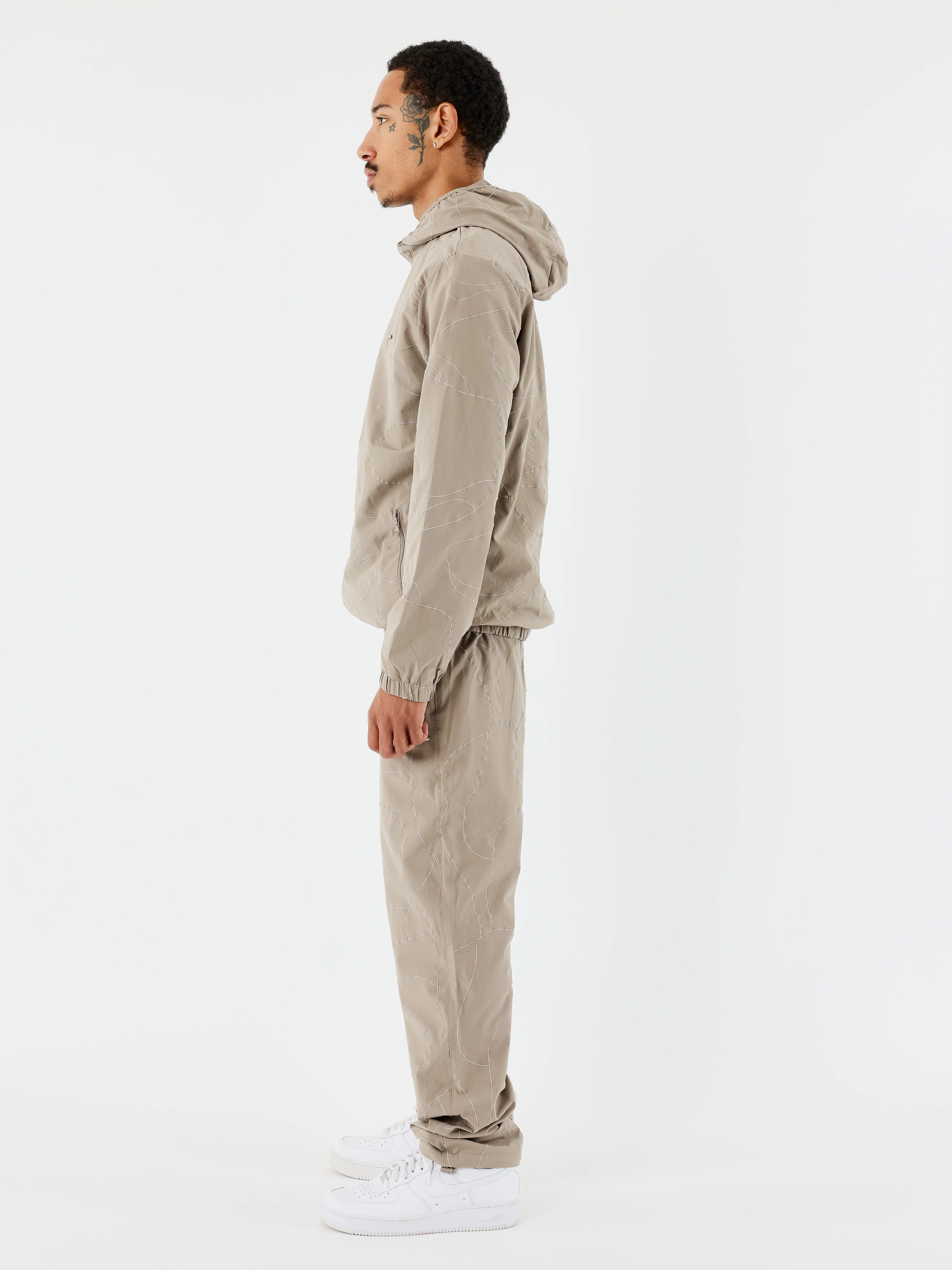 Pantalon a détails brodé - Image 4