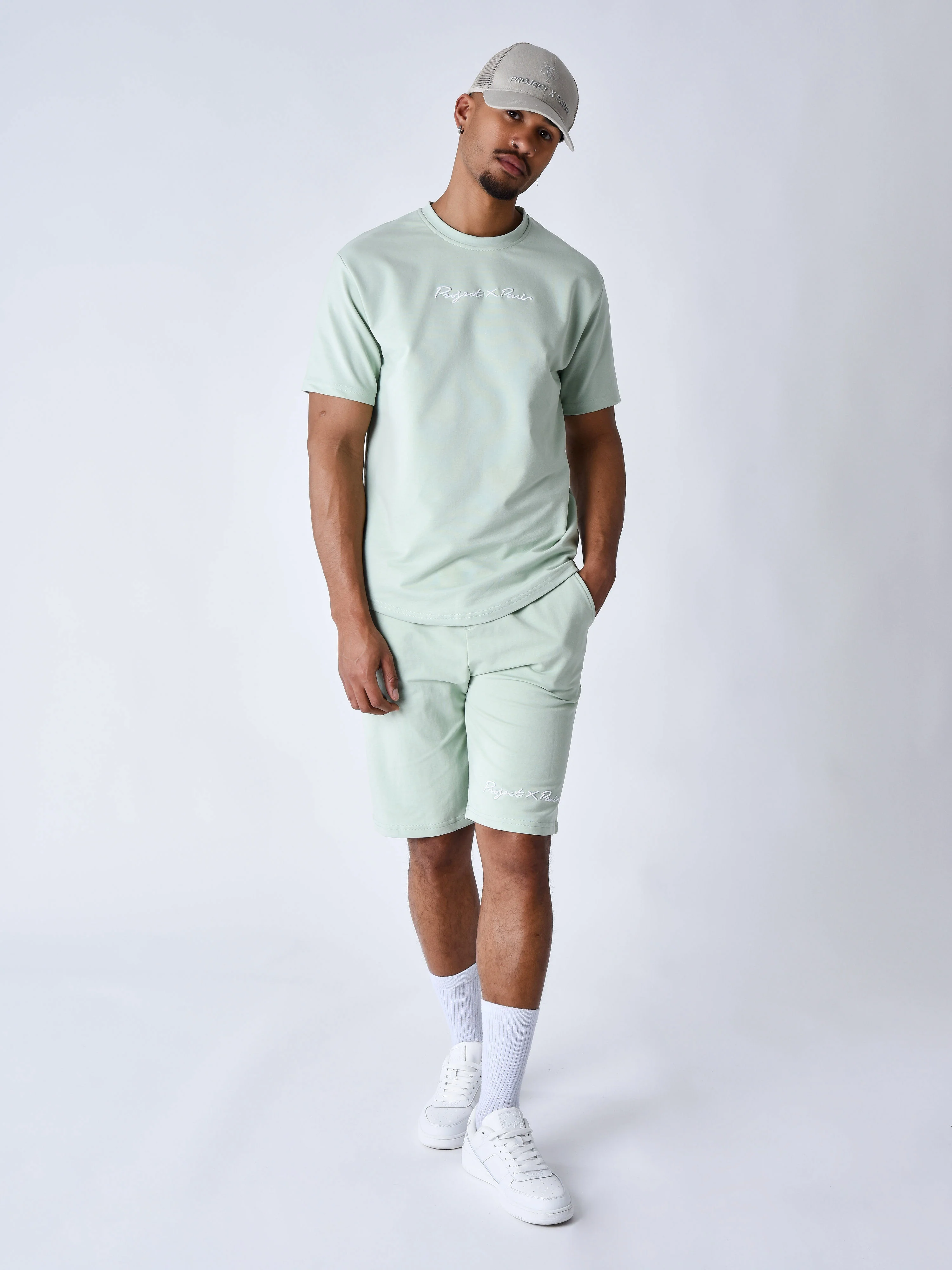 Short classique brodé