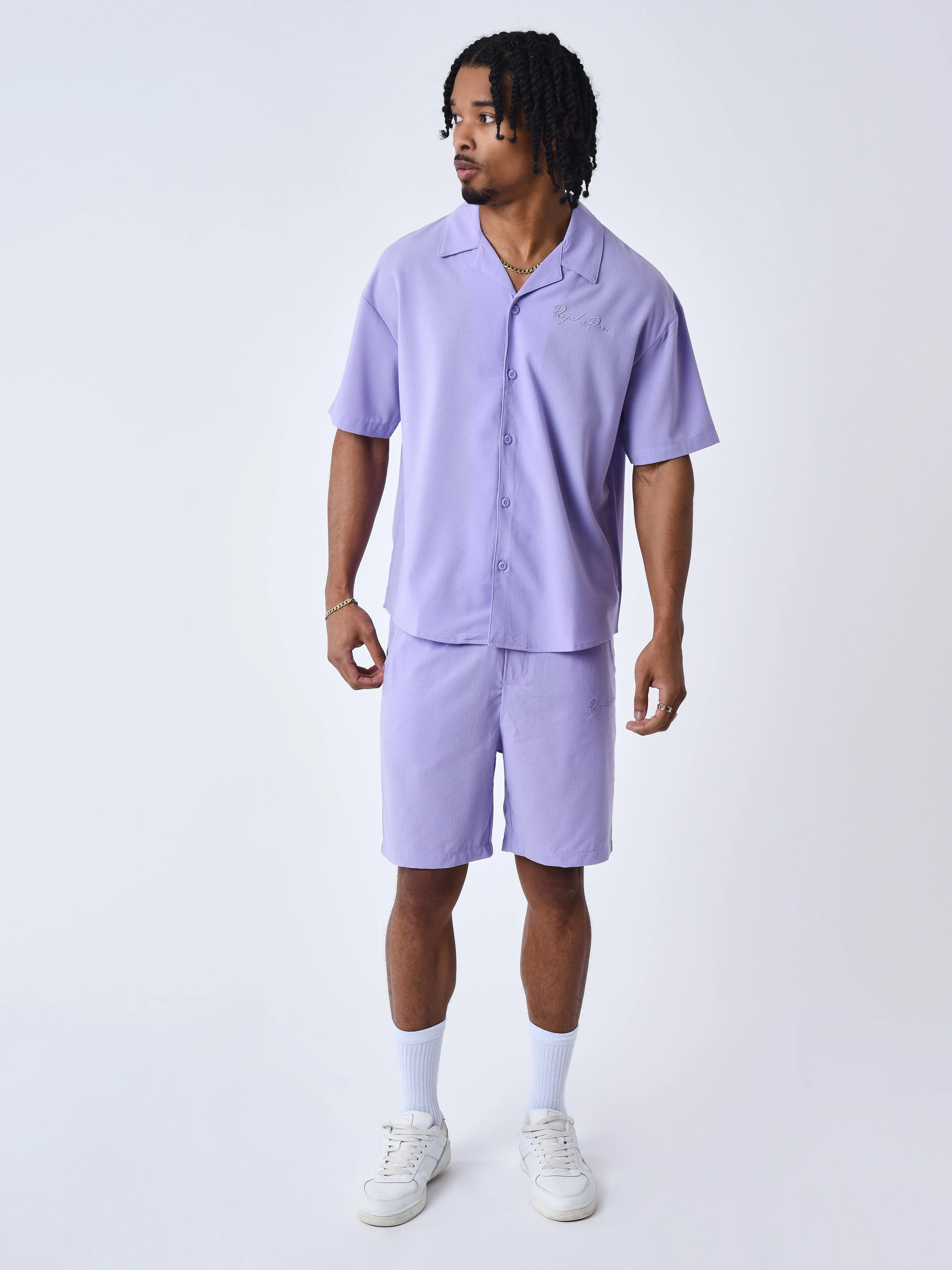 Short texturé brodé