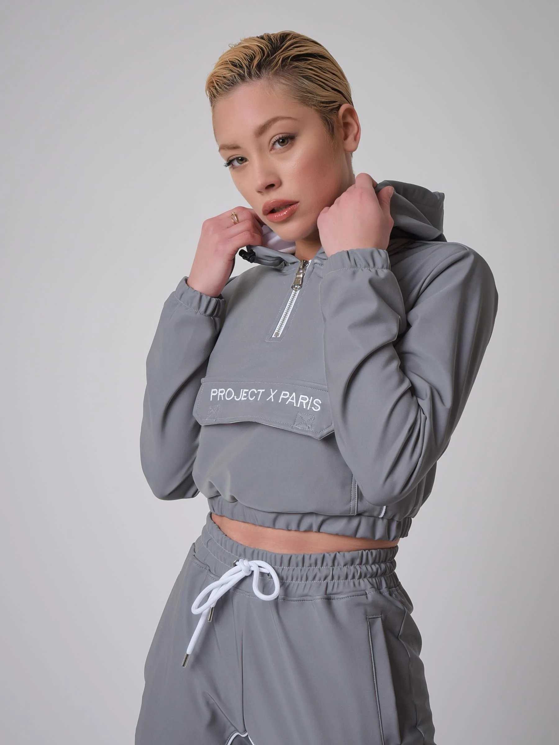 Sweat capuche enfilable à piping - Image 3