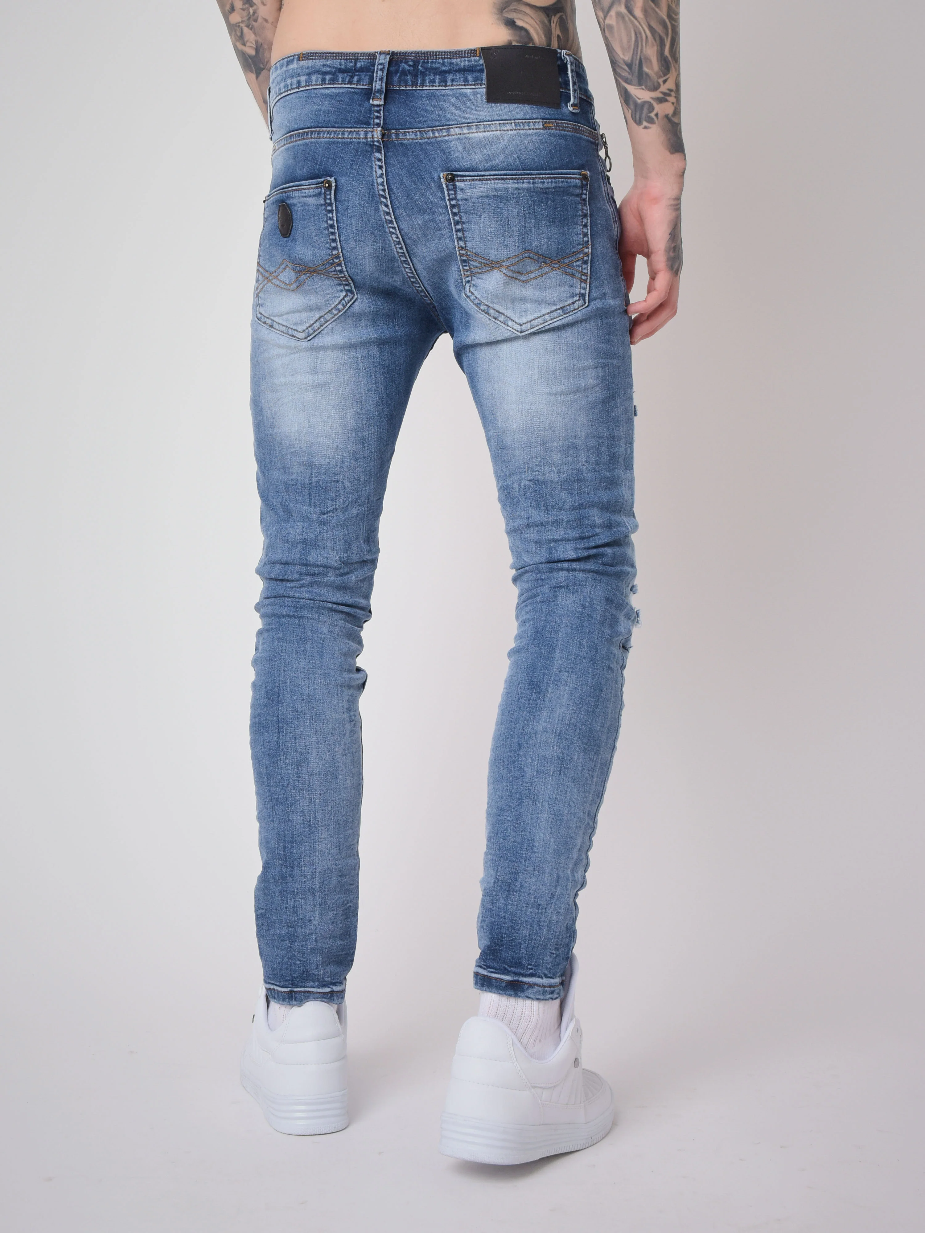 Jean Skinny effet usé et gratté - Image 4