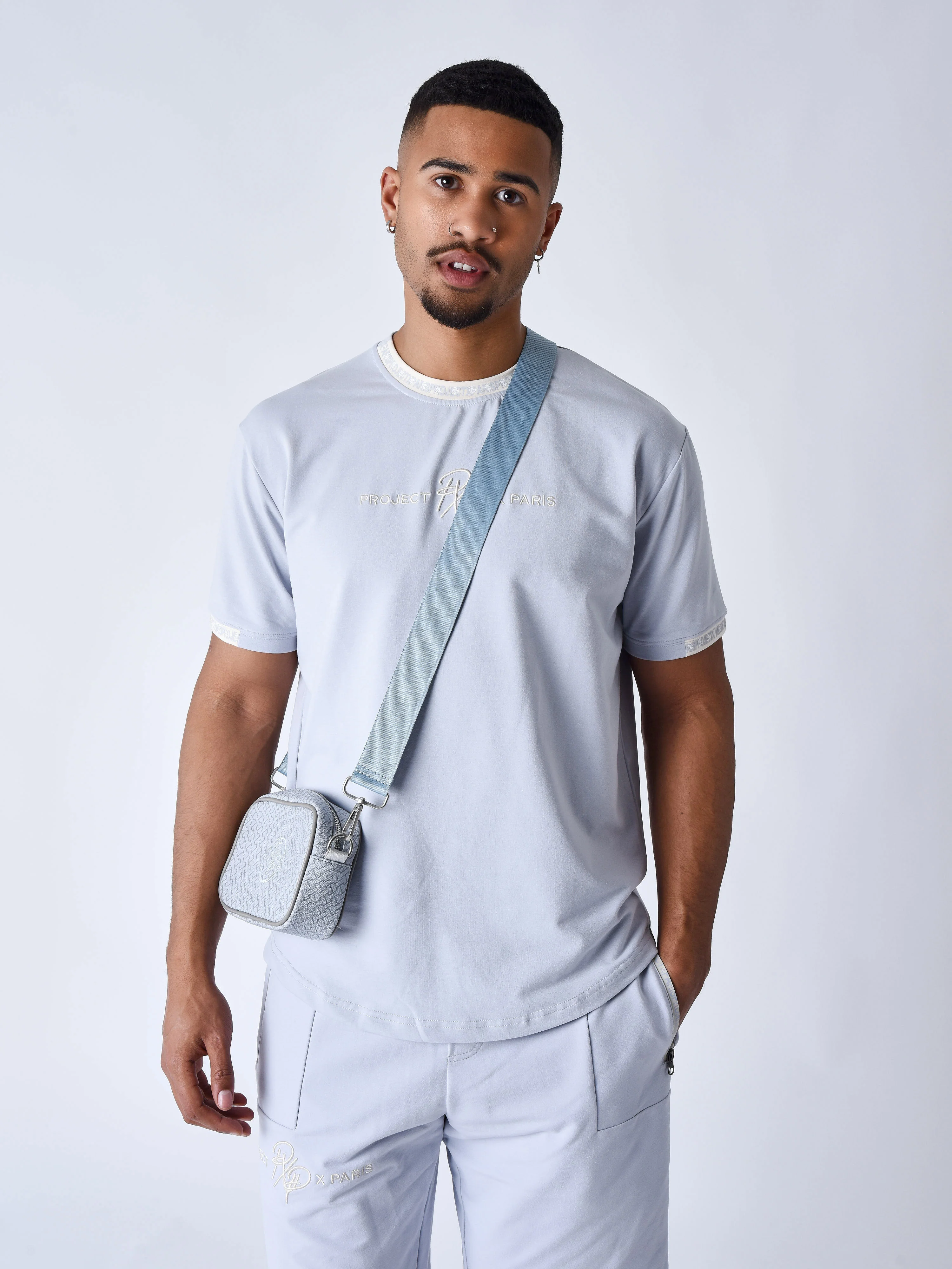 T-shirt uni avec bande logo